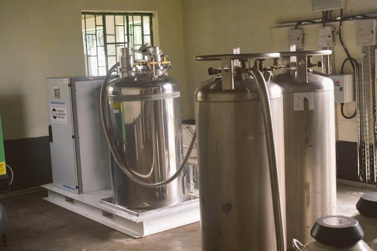 240升每天生物样本库超低温存储液氮发生器